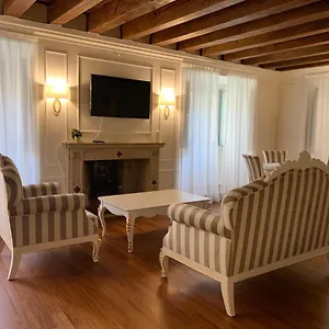 Cavour44 - Palazzo Canossa Appartamento Verona